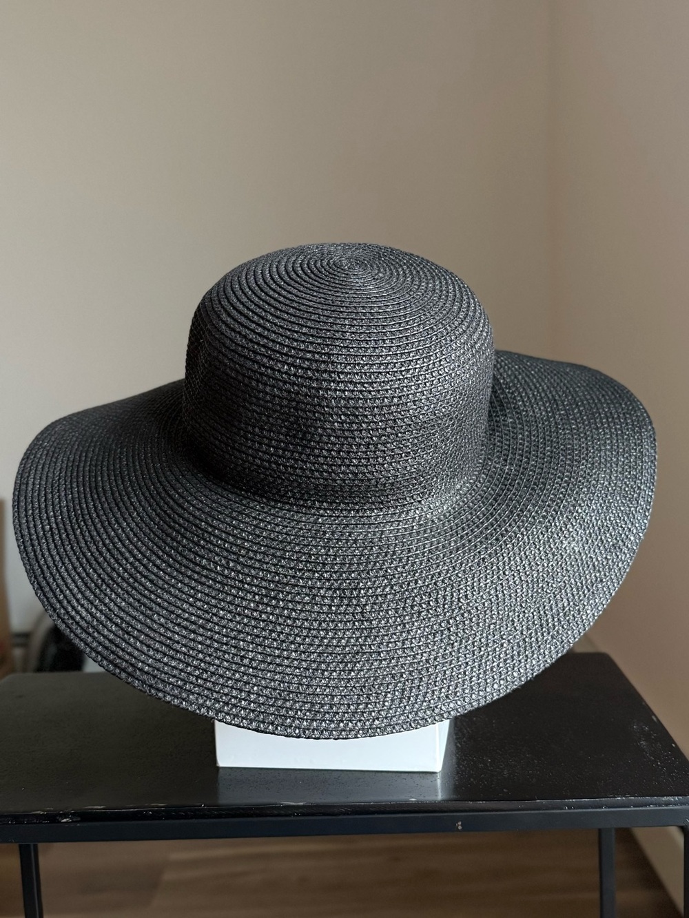 Eric Javits Hamptons Sun Hat - Picture 4 of 7